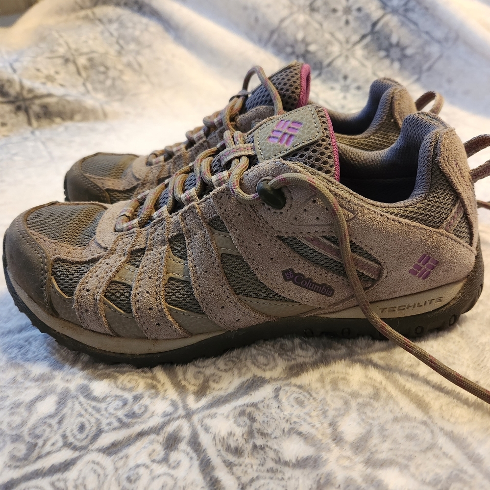 Columbia hiking shoes
